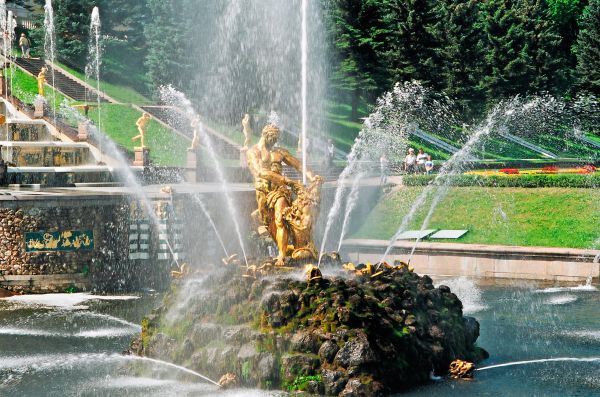 Photo : Russie, Saint-Pétersbourg : Saint-Pétersbourg, ville d'eau