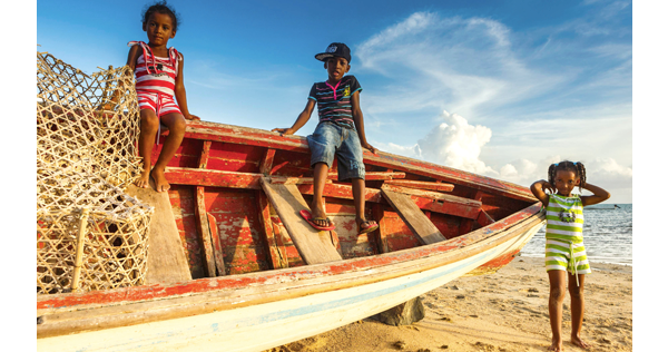Groupe d'enfants créoles - Anse Enfer - Ile de Rodrigues