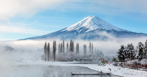 Le lac kawaguchi et le mont Fuji en hiver - Japon