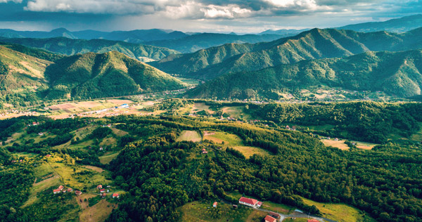 Montagnes dans la région de Zepce – Bosnie-Hervégovine